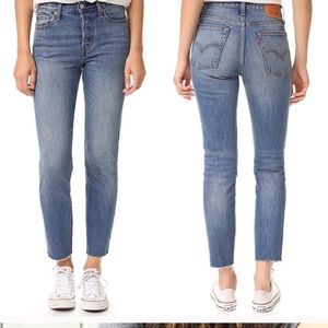 Levi’s Wedgie Fit Jeans in Coyote Dessert